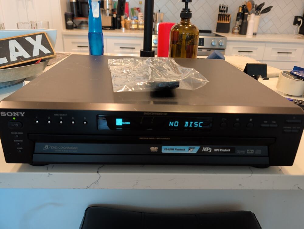 Sony DVP-NC615 5-Disc CD/DVD Player - Black